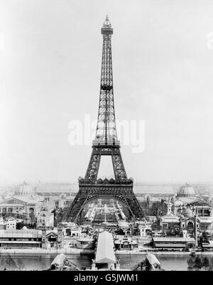 Paris Exposition 1889. Eiffel Tower and exhibition buildings on the Champ de Mars as seen from the Troacadero, Exposition Universelle, 1889. The Eiffel Tower was built to serve as the entrance to  this world's fair. Stock Photo