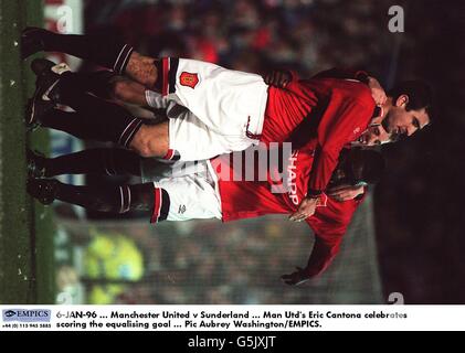 6-JAN-96 ... Manchester United v Sunderland ... Manchester United's Eric Cantona celebrates scoring the equalising goal Stock Photo