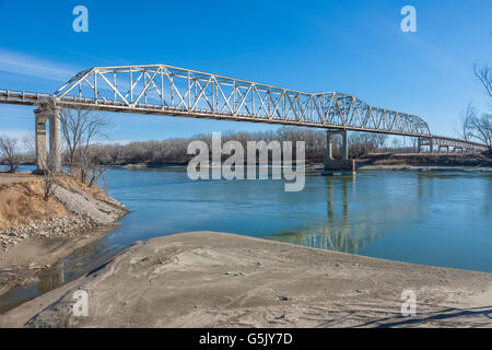 Steel bridge over the Missouri River in Decatur, Nebraska Stock Photo