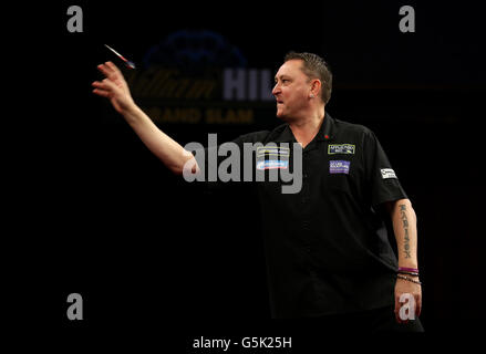 Darts - Grand Slam of Darts - Wolverhampton Civic Hall Stock Photo