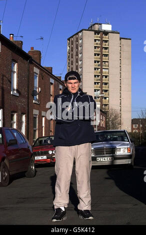 Ricky Hatton " World WBU boxing light-welterweight champion" on the streets of Hyde, Greater Manchester, three days before his title fight with Justin Rowsell at Wembley Confrence centre this Saturday 15th of December. Stock Photo