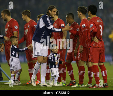 Soccer - Barclays Premier League - West Bromwich Albion v Southampton - The Hawthorns. The two team's shake hands before kick-off Stock Photo