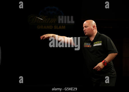 Darts - Grand Slam of Darts - Wolverhampton Civic Hall Stock Photo