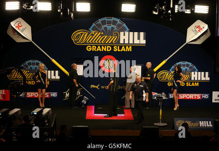 Darts - Grand Slam of Darts - Wolverhampton Civic Hall Stock Photo