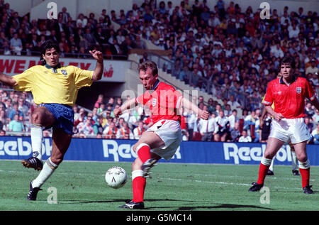 englands-scorer-david-platt-