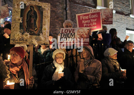 Pro Life protestors outside Leinster House, Dublin, at A Vigil For Life with representatives of the various pro-life groups urging the Government to protect the life of the unborn. The purpose of the vigil is also to remind Fine Gael of its pre-election pro-life promise not to legislate for abortion. Stock Photo