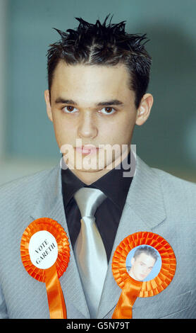 One of the final two Pop Idol contestants, Gareth Gates at a photocall in Stephen Street London following the voting off of Darius Danesh. Stock Photo