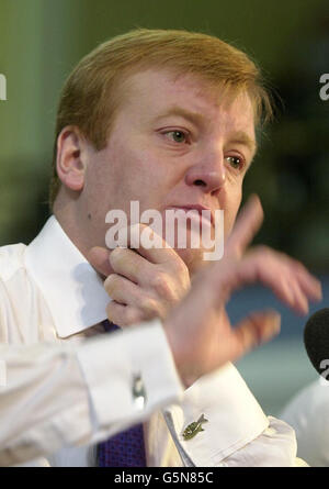 Leader of the Liberal Democrat Party, Charles Kennedy addresses the annual Parliamentary Youth Conference at Central Hall, Westminster, London. The annual Westminster Day debate is designed to introduce young people to politics. * 09/03/2002: Liberal Democrats were deciding whether to make a series of contentious proposals official party policy at their spring conference. Liberalising drug laws, ending selection at faith schools, cutting Britain's nuclear arsenal and withholding critical UK support for the nuclear defence system being worked on by the US are all on the agenda. Plans to Stock Photo