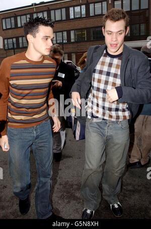 The final two Pop Idols Gareth Gates (left) and Will Young arrive at the Fountain Studios in London Friday 8 February 2002 to rehearse ahead of the ITV1 Pop Idol live final. Stock Photo