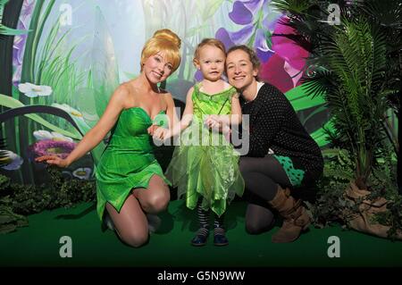 Leah Wood and her daughter Maggie arriving at a screening of the Disney film Tinkerbell and the Secret of the Wings at the Mayfair Hotel, London. Stock Photo