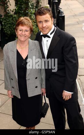 TV personality Craig Phillips arriving at the Le Meridien Grosvenor House Hotel, London, for the 2002 TRIC (Television & Radio Industries Club) Awards. Stock Photo