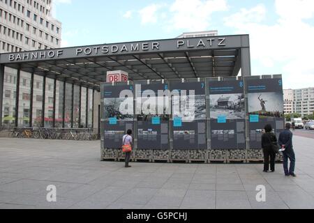 Berlin, Germany. 21st June, 2016. Bloody battles on the Eastern Front, suffering of war prisoners and extermination of Jews and Roma people commemorates an exhibition on the occasion of 75th anniversary of the attack of Nazi Germany on the Soviet Union on June 22. Exhibition is seen in Berlin, Germany, June 21, 2016. The Second World War claimed around 27 million lives, mostly civilians, in the Soviet Union. © Martin Weiser/CTK Photo/Alamy Live News Stock Photo