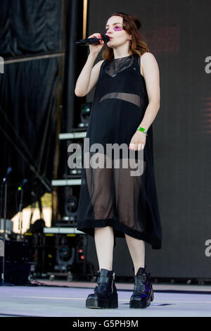 Manchester, Tennessee, USA. 10th June, 2016. LAUREN MAYBERRY of Chvrches performs live at Great Stage Park during Bonnaroo Music and Arts Festival in Manchester, Tennessee © Daniel DeSlover/ZUMA Wire/Alamy Live News Stock Photo