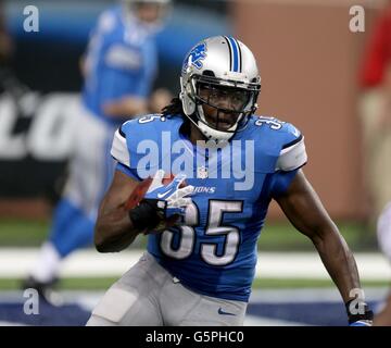 Michigan, Michigan, USA. 22nd June, 2016. Detroit Lions' Joique Bell rushes against the New England Patriots during fourth quarter action Thursday, August 22. 2013 at Ford Field. Kirthmon F. Dozier Detroit/Free Press © Detroit Free Press/ZUMA Wire/Alamy Live News Stock Photo