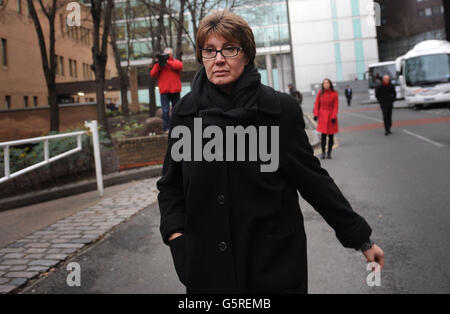 Detective Chief Inspector April Casburn leaves Southwark Crown Court, London, after being found guilty of trying to sell information to the News of the World. Stock Photo