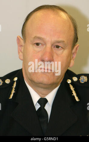 Police discuss cannabis law. Metropolitan Police Commissioner Sir John Stevens. Stock Photo