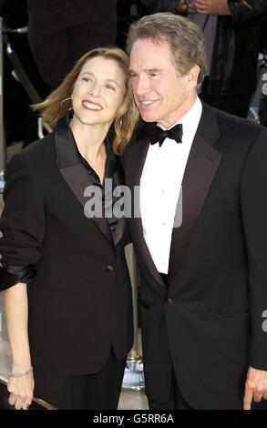 Warren Beatty and Annette Bening arriving at the Vanity Fair post Oscars party held at the Morton's restaurant in Los Angeles. Stock Photo