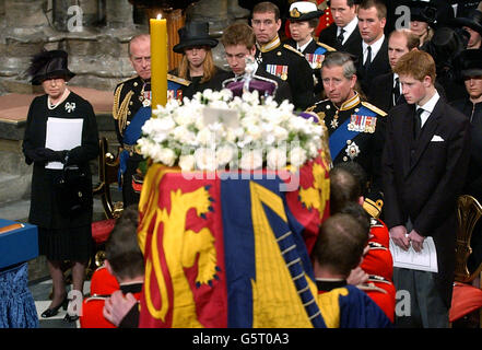 British Royal Family. Coffin of King George V, Westminster Abbey Stock ...