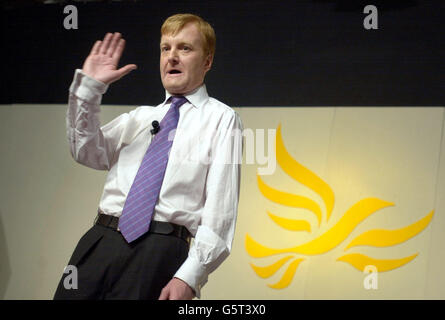 Liberal Domocrats leader Charles Kennedy addresses the Scottish Liberal Democrats conference in Perth. Mr Kennedy denied his party was planning 'cash for access' deals under which businessmen would get privileged access to party figures in return for payments. *...The approach, in the form of a brochure sent to lobbyists and companies ahead of the Liberal Democrat conference at Brighton, was normal activity carried out by every political party for their conferences, he said. Stock Photo
