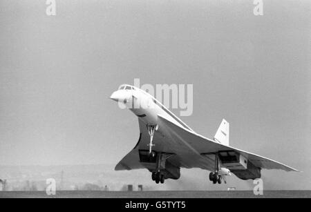 Concorde prototype 002 maiden flight in UK at Filton in Bristol ...