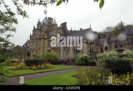 Old Gothic Victorian House Near The Thimble Islands Connecticut Usa Stock Photo Alamy