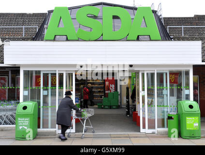 A general view of Asda at Chelmer Village retail park in Chelmsford, Essex. PRESS ASSOCIATION Photo. Picture date: Thursday February 21, 2013.See PA story CITY Asda. Photo credit should read: Nick Ansell/PA Wire Stock Photo