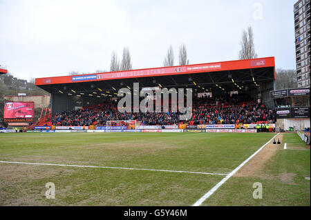 Soccer - npower Football League Championship - Charlton Athletic v Nottingham Forest - The Valley. A general view of fans gathering in the Jimmy Seed stand before the game Stock Photo