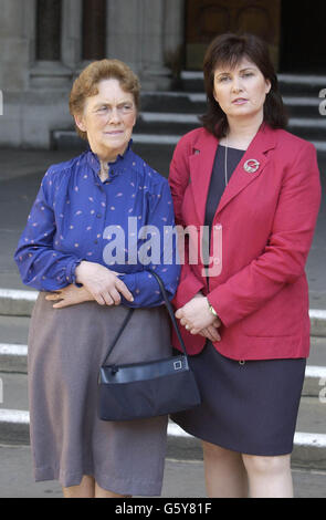 Barry George's mother Margaret (left), and sister Michelle Diskin, stand outside the High Court, London, Monday, where his appeal against the sentence for the 1999 murder of TV presenter Jill Dando, was due to be heard. George, 41, from Fulham was sentenced to life imprisonment in July last year after being found guilty of the April 1999 shooting of the 37-year-old BBC Crimewatch presenter on the steps of her home in Gowan Avenue, Fulham, south-west London. See PA Story COURTS Dando. PA photo: Chris Young. Stock Photo