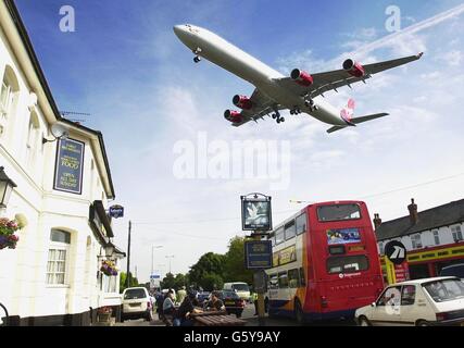 Airbus A340-600 in Virgin Alantic livery Stock Photo