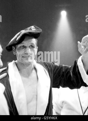 Acknowledging cheers at Empire Pool is Britain's Henry Cooper, after winning the European Heavyweight Championship for third time, he beat Spain's Jose Urtain. Stock Photo