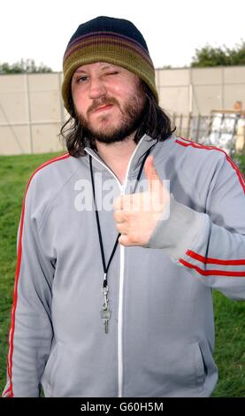 V2002 Music Festival - Badly Drawn Boy. Singer Damon Gough, aka Badly Drawn Boy at the V2002 music festival at Chelmsford, Essex. Stock Photo