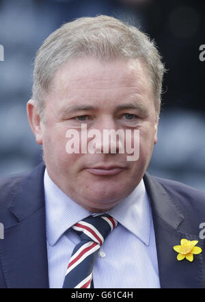 Soccer - Irn Bru Scottish Third Division - Queen's Park v Rangers - Hampden Park Stock Photo