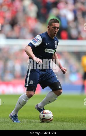 Soccer - Johnstone's Paint Trophy - Final - Crewe Alexandra v Southend United - Wembley Stadium. Freddy Eastwood, Southend United Stock Photo