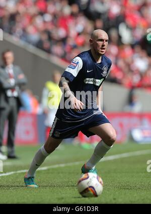 Soccer - Johnstone's Paint Trophy - Final - Crewe Alexandra v Southend United - Wembley Stadium. Sean Clohessy, Southend United Stock Photo