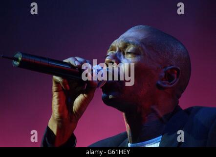 Faithless front man Maxi Jazz performing on stage at the Brixton Academy, south London, during 'Peace One Day - The Celebration', a concert marking UN International Day of Peace - the first ever day of Global ceasefire and non violence. Stock Photo