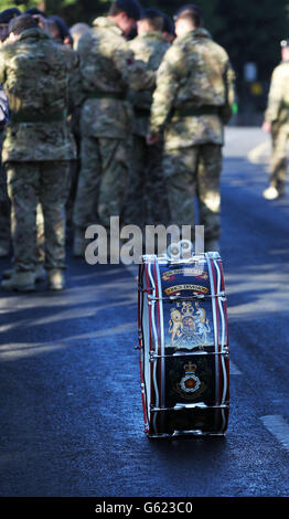 Troops from 21 Engineer Regiment prepare to march to Ripon Cathedral, North Yorkshire after returning home from Afghanistan. Stock Photo