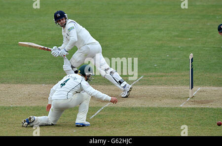 Cricket - LV=County Championship - Division One - Day Two - Nottinghamshire v Middlesex - Trent Bridge Stock Photo