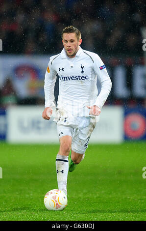 Soccer - UEFA Europa League - Quarter Final - Second Leg - FC Basel v Tottenham Hotspur - St Jakob-Park. Gylfi Sigurdsson, Tottenham Hotspur Stock Photo