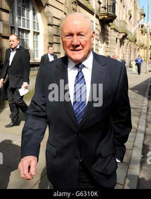 Former TV presenter Stuart Hall leaves The Sessions House Crown Court, Preston. Stock Photo