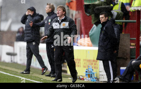 Motherwell Manager Stuart McCall during the Clydesdale Bank Scottish Premier League match at Fir Park, Motherwell. Stock Photo