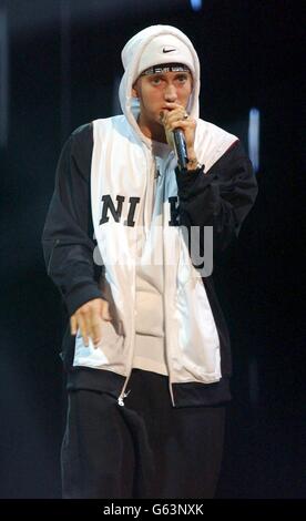 US rapper Eminem performing on stage during the MTV Europe Music Awards 2002, at the Palazzo Sant Jordi, Barcelona, Spain. 21/06/2003: He was, Saturday June 21, 2003, set to perform his first UK show in Milton Keynes. Stock Photo