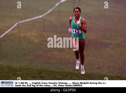 16-MAR-96. English Cross Country Champs. Diane Modahl leads the 2nd leg of the relay Stock Photo