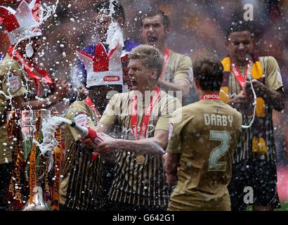 Soccer - npower Football League Two - Play Off - Final - Bradford City v Northampton Town - Wembley Stadium Stock Photo