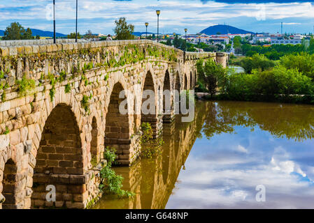 The Puente Romano is a Roman bridge over the Guadiana River at Mérida, Badajoz, Extremadura, Spain, Europe Stock Photo