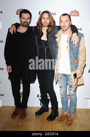 Jared Leto (centre) and his band arriving at the Esquire and Stella Artois party, to launch the Esquire Your Life supplement at Somerset House, London. PRESS ASSOCIATION Photo. Picture date: Wednesday May 29, 2013. Photo credit should read: Ian West/PA Wire Stock Photo