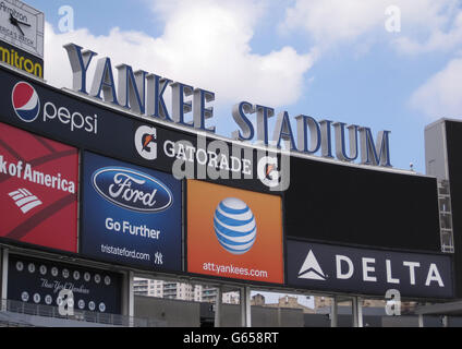 Yankee stadium monument park hi-res stock photography and images - Alamy