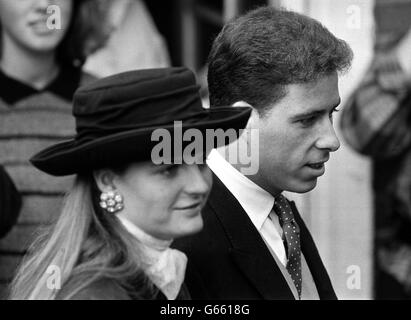 Viscount Linley and his friend Susannah Constantine walk to St Mary's church to join the congregation, including many members of the Royal family, for the wedding of Lady Amanda Knatchbull. Stock Photo