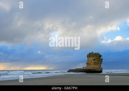 Rock formation, Punakaiki, Paparoa National Park, West Coast, South Island, New Zealand Stock Photo