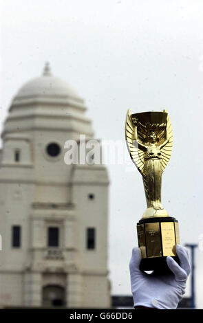Ray Egan, aka John Bull, from Birmingham, holds up a copy of the Jules Rimet Trophy, which England won at Wembley Stadium in 1966, as he stages a protest at the demolition of the Twin Towers. Stock Photo