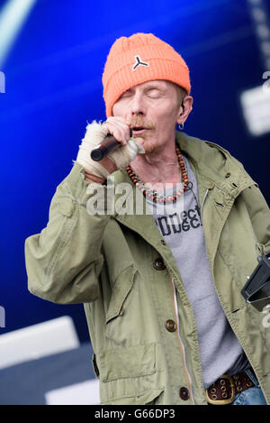 Rob Brick of Stereo MCs performing at Wychwood Festival, Cheltenham ...